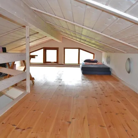 Dom wakacyjny In With Sauna