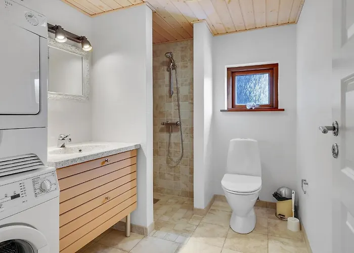 بيت للعطل In With Sauna
